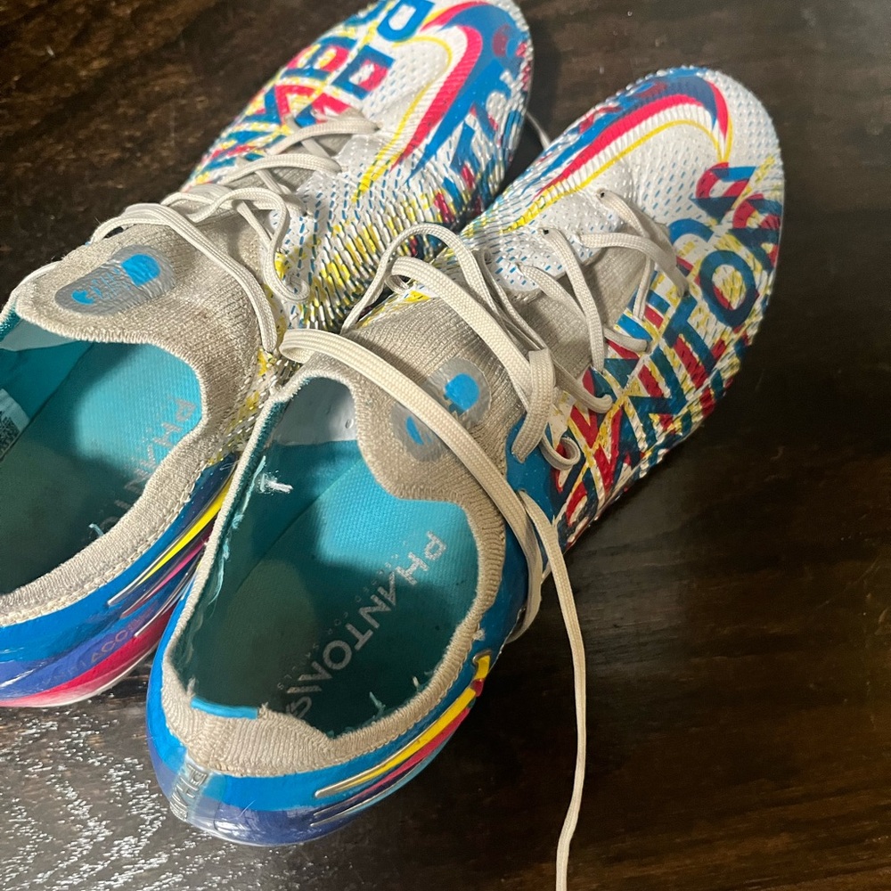 Nike Kids Phantom Soccer Shoes - Multicolor